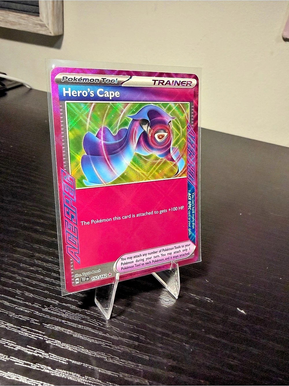 Pokémon Hero's Cape Holo Trading Card